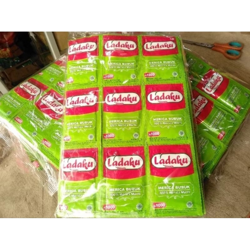 

Ladaku Lada Merica Bubuk Sachet 1 Pak isi 6 Renceng x 12 Pcs
