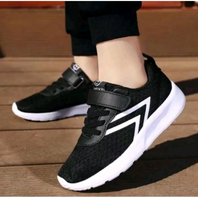 sepatu snaekers anak sekolah sepatu sport sepatu olahraga sepatu outdor sepatu anak SD sepatu anakPA
