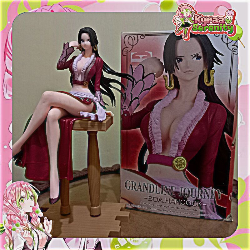 Boa Hancock Duduk Action Figure