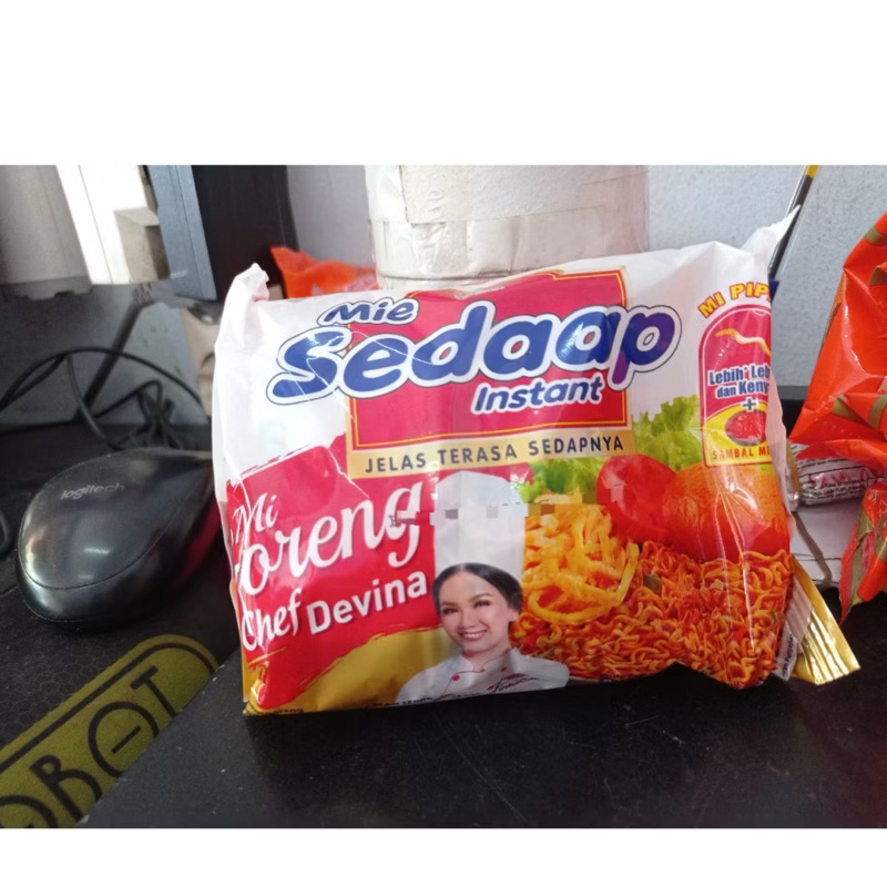 

(10 bks) Mie sedaap goreng ala chef Devina 10 bungkus
