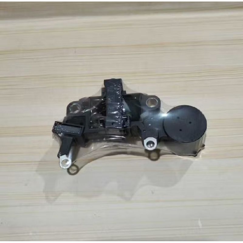 ic regulator charge dinamo alternator isuzu elf nlr 55 traga