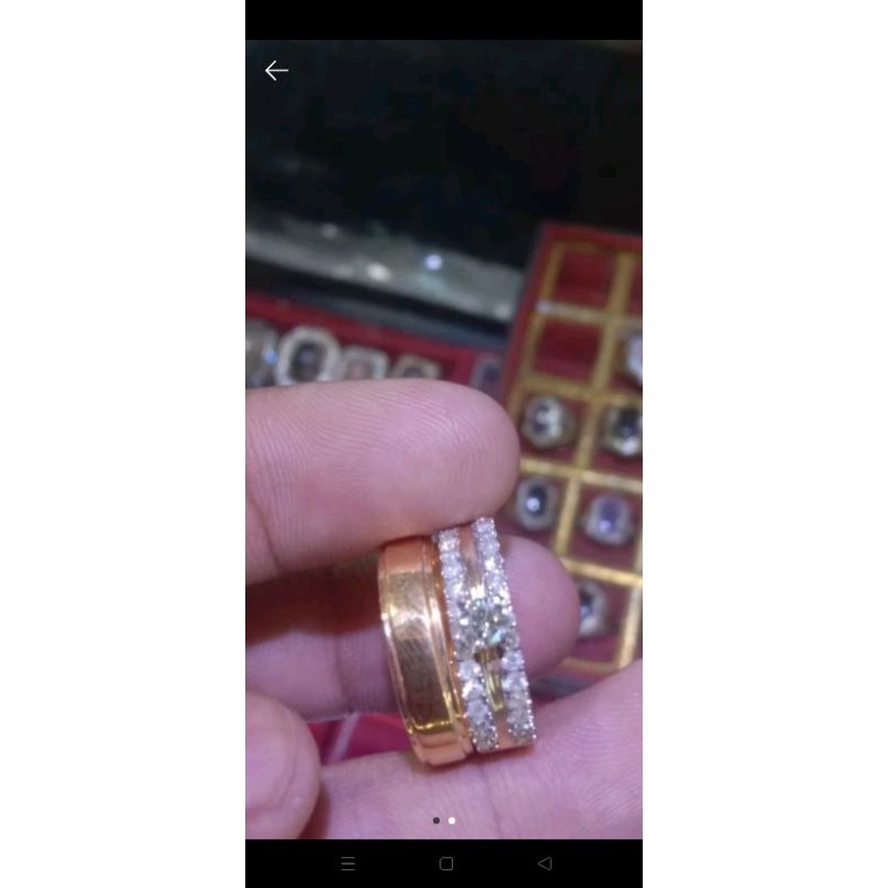 pengrajin cincin berlian