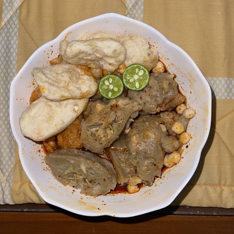 

BASO ACI GEPREK TULANG RANGU ALA DAPUR SEUHAH Khas GARUT. Yang udah nyoba dijamin ketagihan!