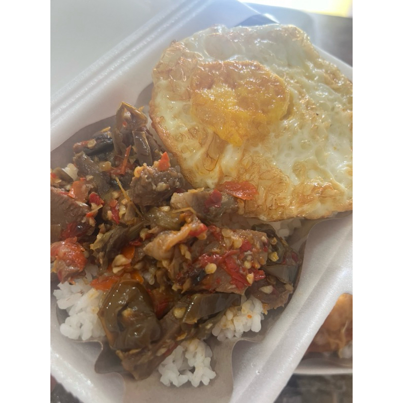 

paket nasi beef oseng cabai