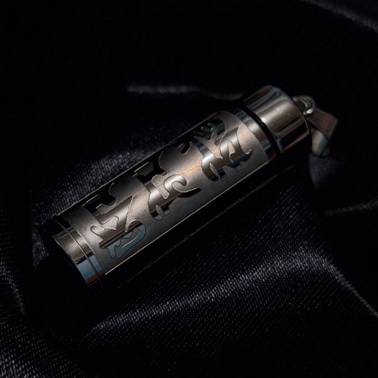 KODE I96Q COD NEW Liontin Bandul Kalung Proteksi Buddhist Mantra Leng Yan Bentuk Tabung