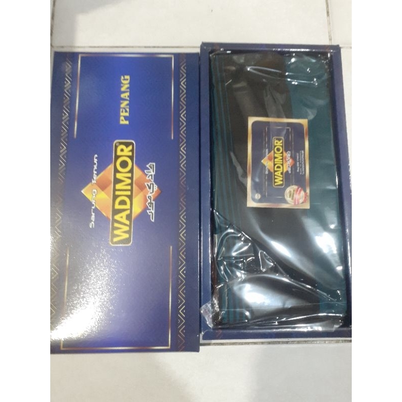 kain sarung tenun wadimor