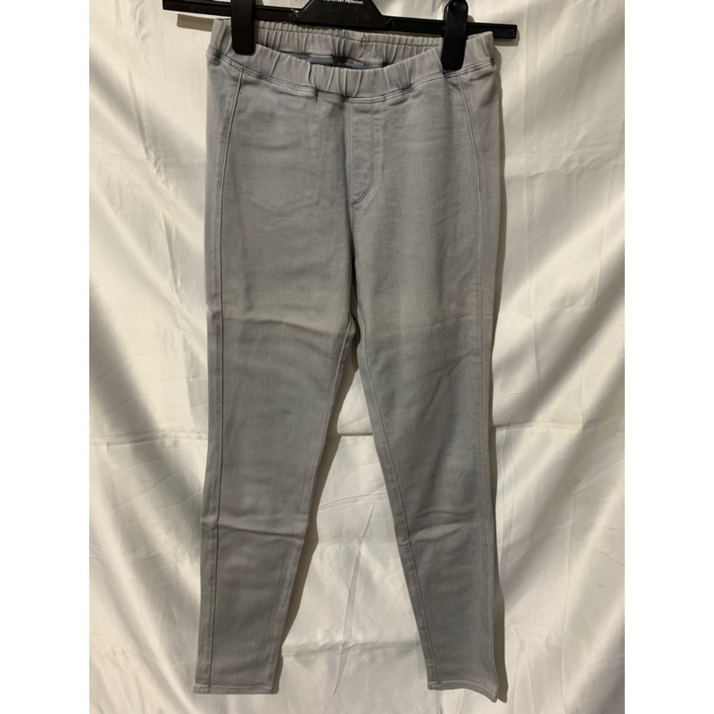 [TR] Celana Jeans Uniqlo Grey M