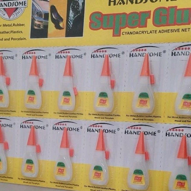 

FG2 Lem handsome glue botol isi 12pcs