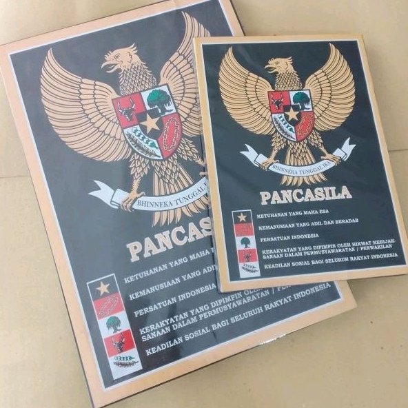 

POSTER PANCASILA BERBINGKAI