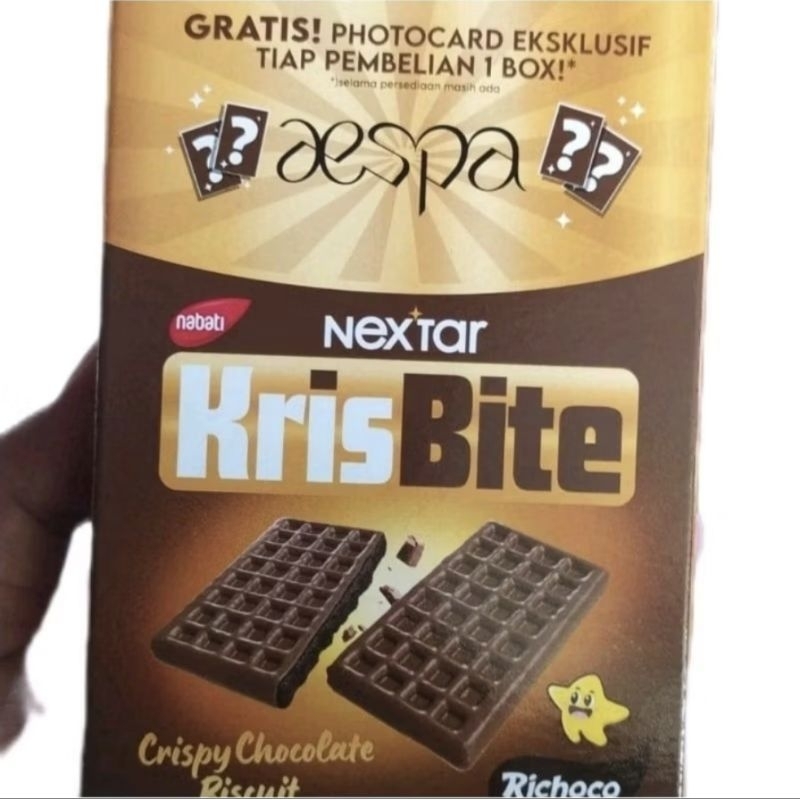 

GROSIR NABATI NEXTAR X AESPA KRIS BITE ISI 5 PCS X 30 GR DAPATKAN PHOTOCARD AESPA