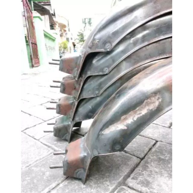 Slebor spakbor belakang Honda CB pres kudus CPX  slebor cb tatanan,slebor belakang cb pres kudus