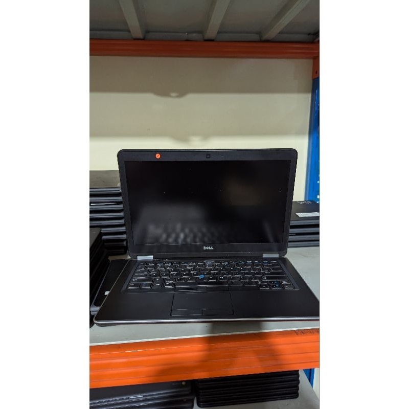 Dell Latittude E7440 intel Core i5 Ram 8gb Second Bergaransi