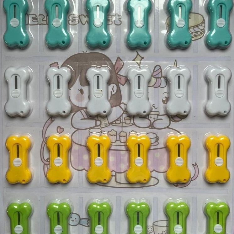 

ART Y6H4 Paket Usaha Cutter Mini Portable Cutter Lucu Kertas Kater isi 24 pis