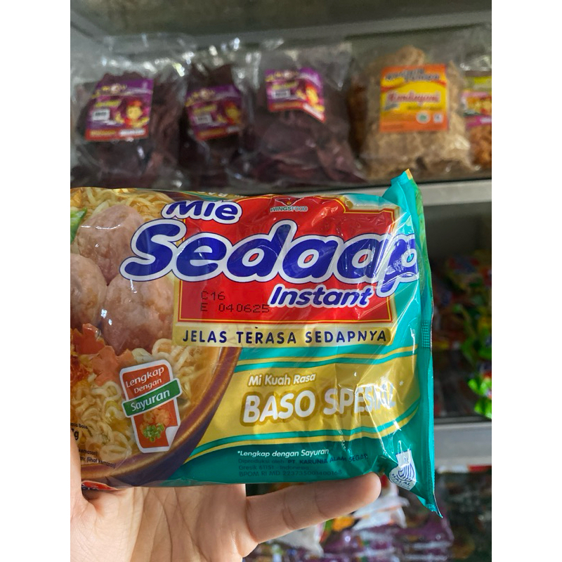 

mie sedap baso spesial