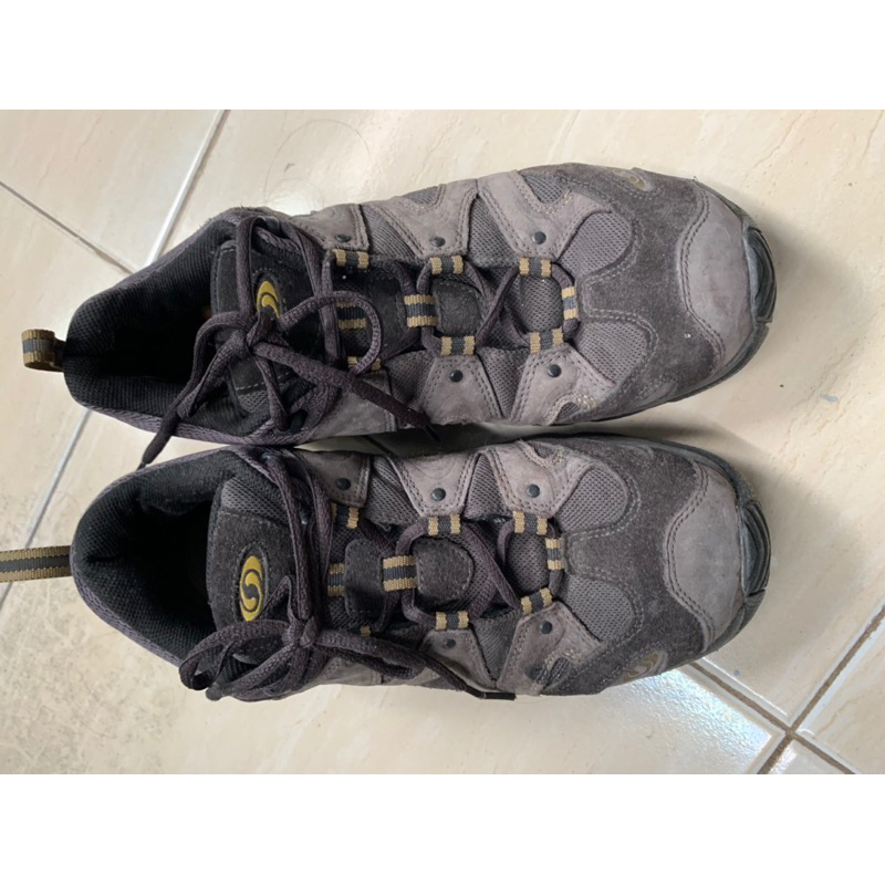 SEPATU HIKING SALOMON SECOND