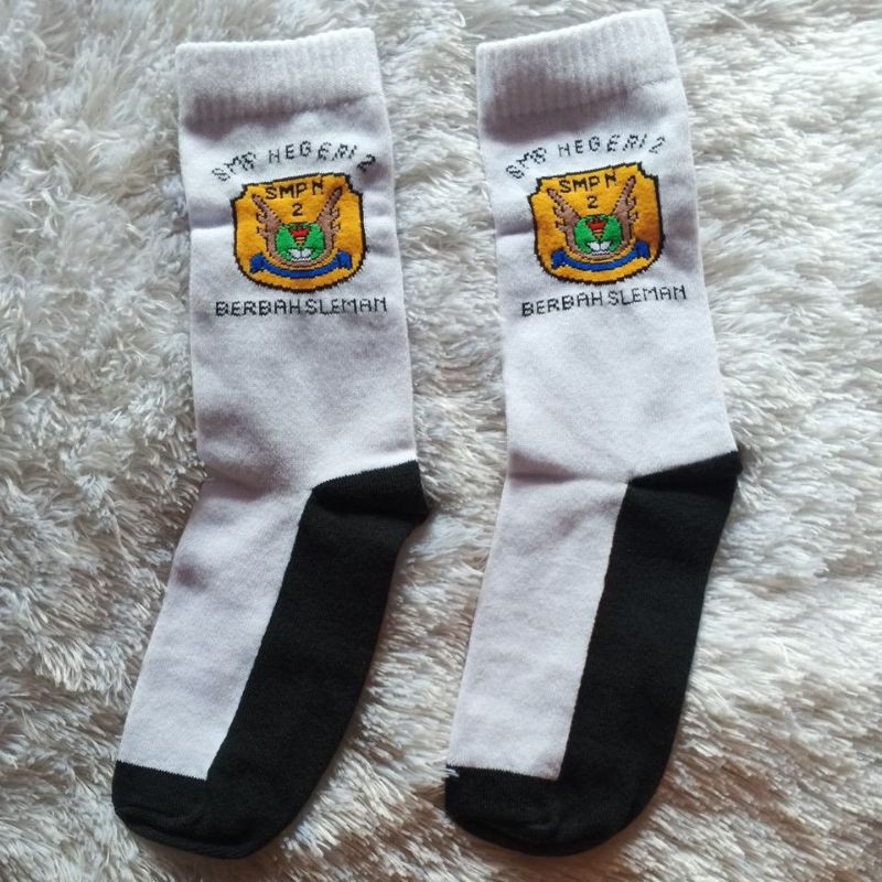 Grosir kaos kaki - Kaos Kaki sekolah Logo - kaos kaki Sekolah Bordir Lusinan custom