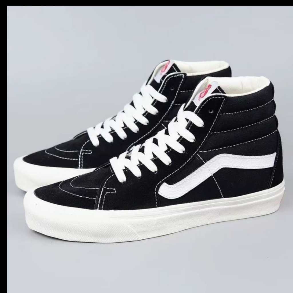 SEPATU KASUAL PRIA WANITA JALAN JALAN