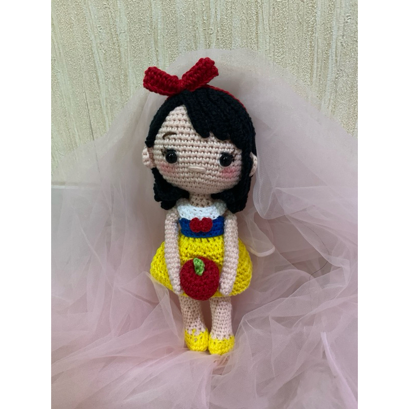 boneka rajut princess snow white