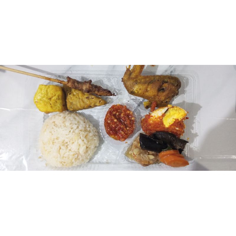 

Nasi Kotak 10k, 15k, 20k isi 20pcs
