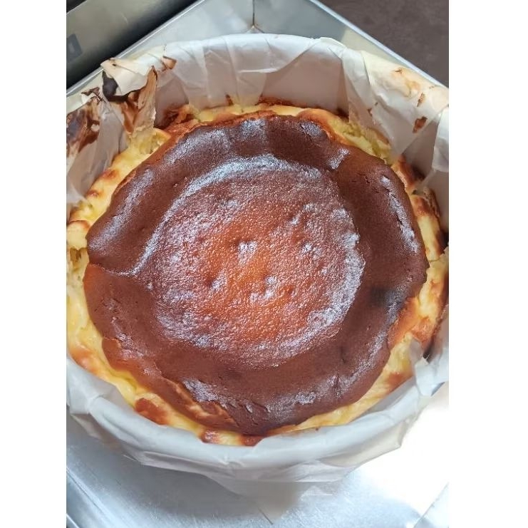 

Basque Burnt Cheese Cake Gluten Free D16 cm