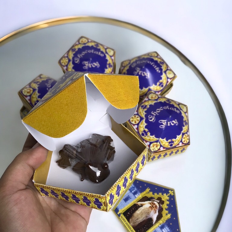 

Garansi Terbaru CHO CWEET CHOCOLATE FROG HARRY POTTER COKLAT KARAKTER FILM SOUVENIR HARRY POTTER SOUVENIR POTTER HEAD