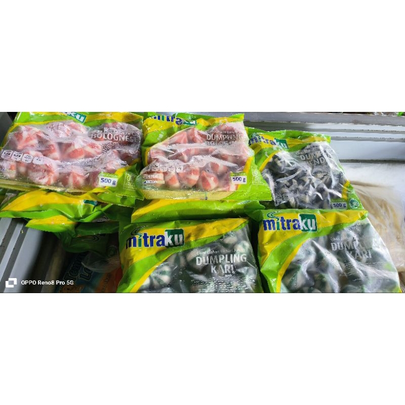 

dumpling rendang,kari, bolognese berat 500gr isi 25 biji,,cocok di rebus,, goreng,,bakar