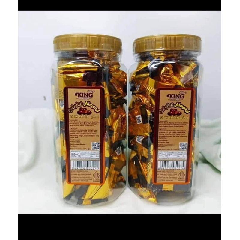 

Coklat Almond Musdalifah D’king 1 toples