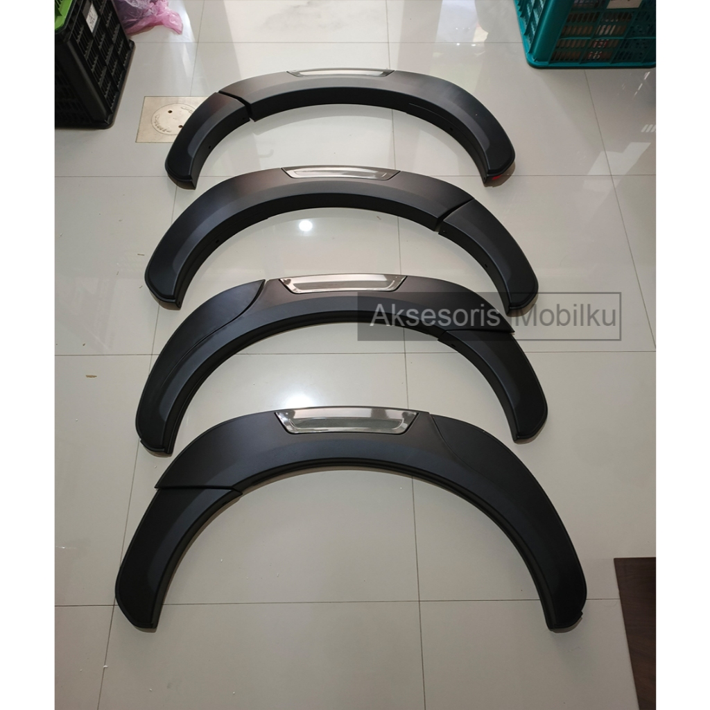 Fender Toyota Innova Reborn/Over Fender Toyota Innova Reborn/Spakbor Toyota Innova Reborn