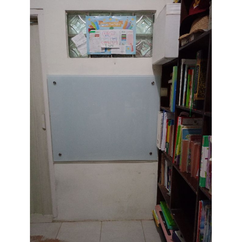 

papan tulis kaca 120x90 5mm non tempered