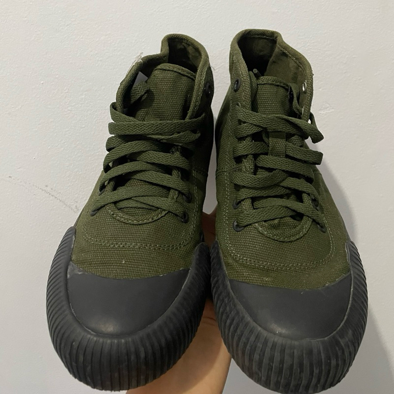 PRELOVED - Brodo Vulcan Classic Hi Olive Black size 41