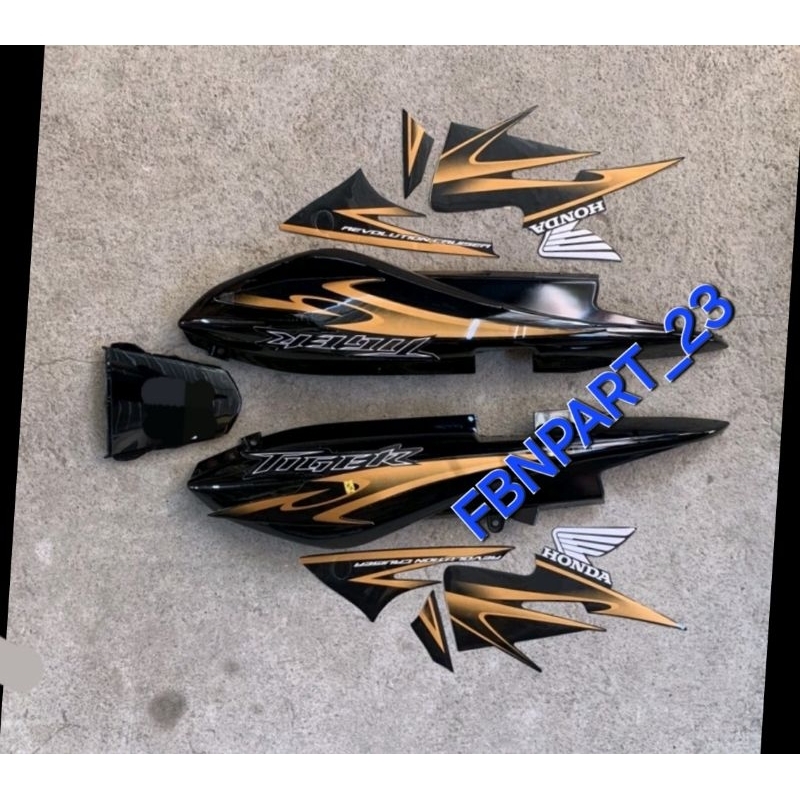 cover body belakng Tiger revo body samping Tiger revo