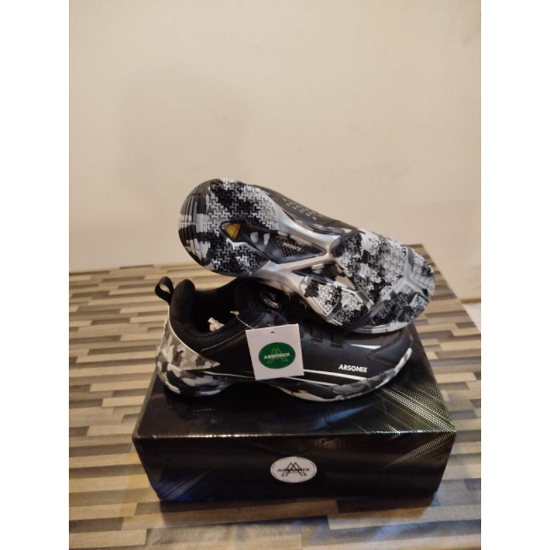 Sepatu Badminton Arsonix Boa size 42 setara 41 inshole 26,5 cm Second Like New Bekas Original