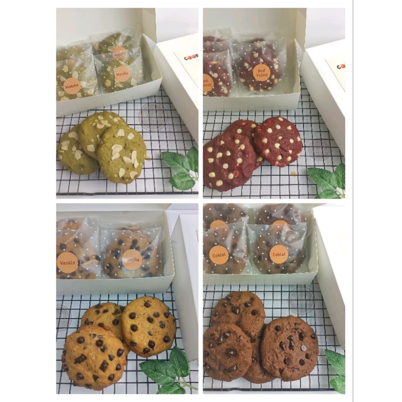 

Cookies Choco Chips 1 box isi 4 By Koeklat Gresik