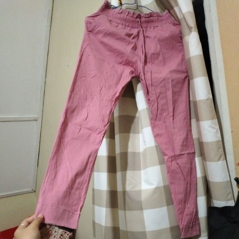 PRELOVED CELANA PANJANG THEORY PINK