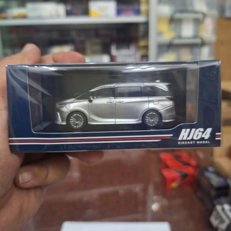 HJ64 Hobby Japan Lexus LM 500h 4 Seater Sonic Tiitanium RHD