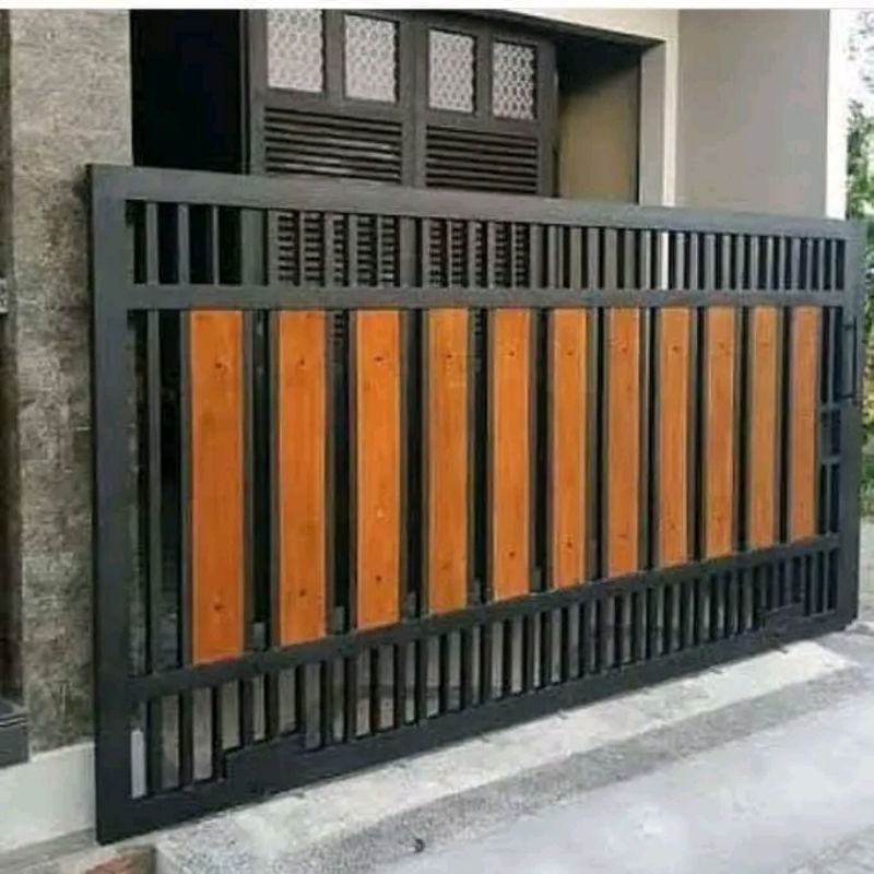 pagar rumah pintu gerbang minimalis combinasi motif kayu GRC murah, TERMASUK PEMASANGAN