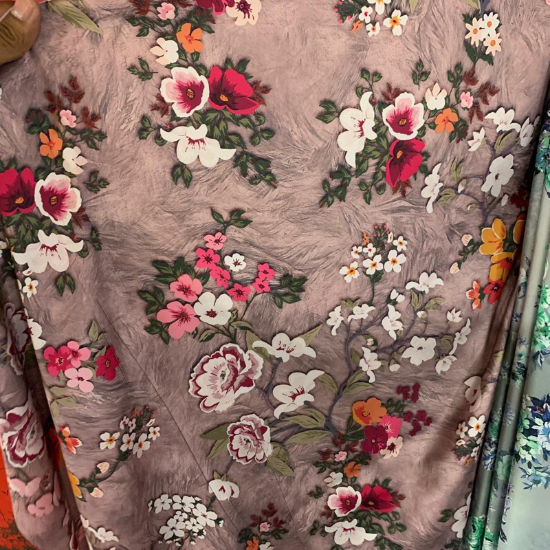 kain armany silk motif - kain armany silk original - kain armany silk motif original import