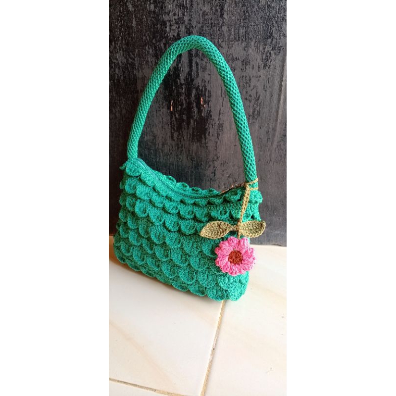 tas pesta rajut