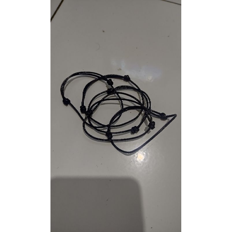 Gelang hitam couple polos hitam anti air isi 2