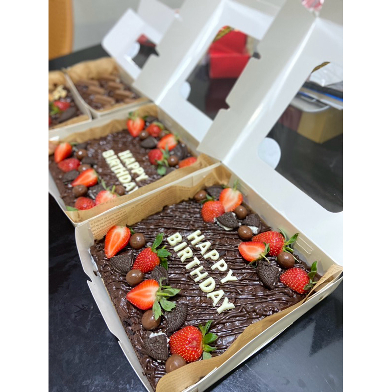 

Brownies Fudgy Custom Letter 20x20