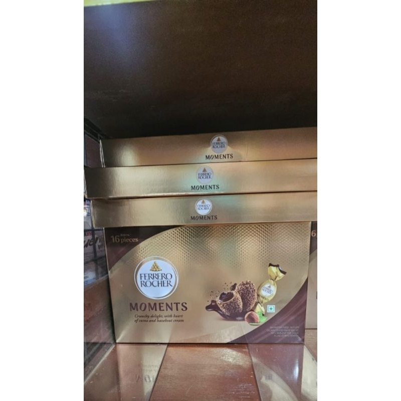 

Ferrero Rocher Moments Chocolate 16 Pcs in 1 Pack Premium Cokelat