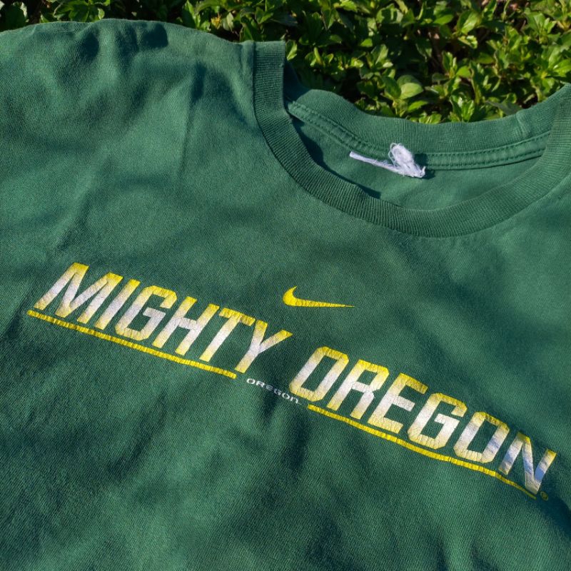 Baju Nike Vintage 90s Center Mighty Oregon Vintage second original kaos bekas nike swoosh big logo b