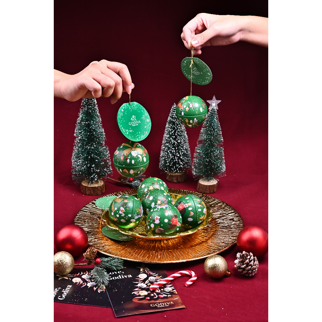 

Godiva Holiday Novelties Chocolate Gcubes 3Pcs