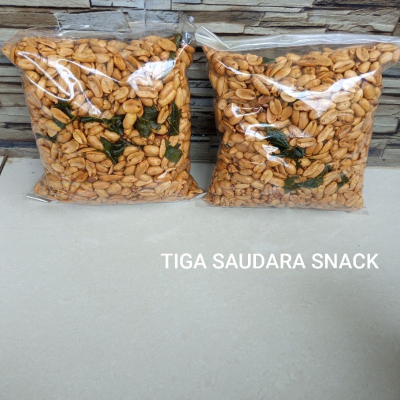 

KACANG BAWANG AROMA DAUN JERUK 500Gram