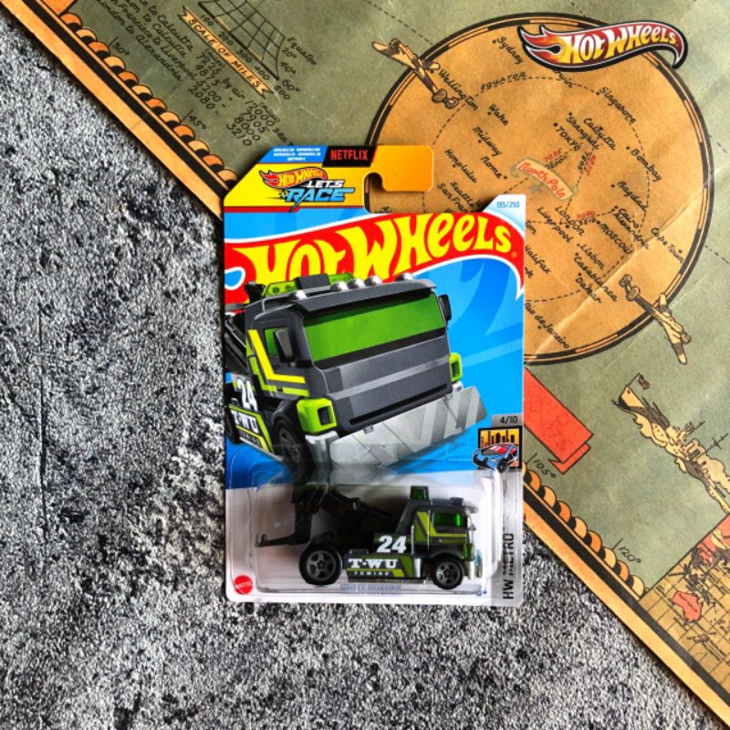 [ HTD68 ] Hot Wheels Regular Heavy Hitcher Green - Mainan Mobil Balap