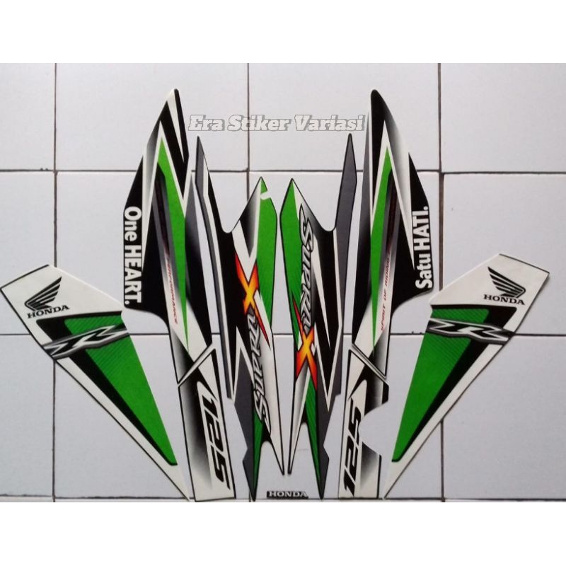 Striping motor/ Les Body Motor Supra X 125 Pelak/ R 2013