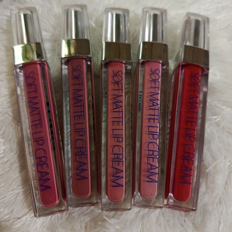 Preloved paket venus soft matte lip cream by marcks cosmetik