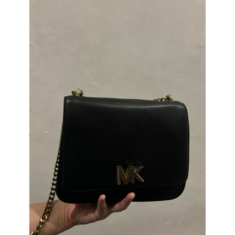 preloved MK BAG - GOLD CHAIN 95% Condition. 100% original