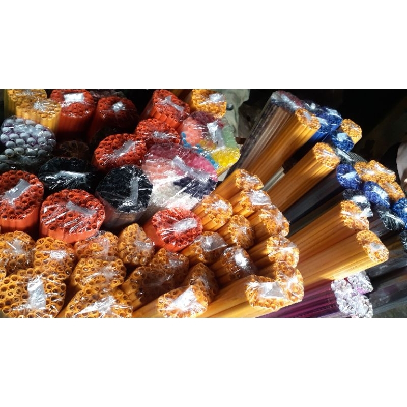 

KERTAS WAJIK MURAH/KERTAS MINYAK MURAH/KERTAS LAYANGAN ISI 50 LEMBAR