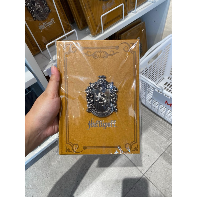 

[Ready] MINISO x HP A5 PU Embossment Hardcover Notebook HUFFLEPUFF